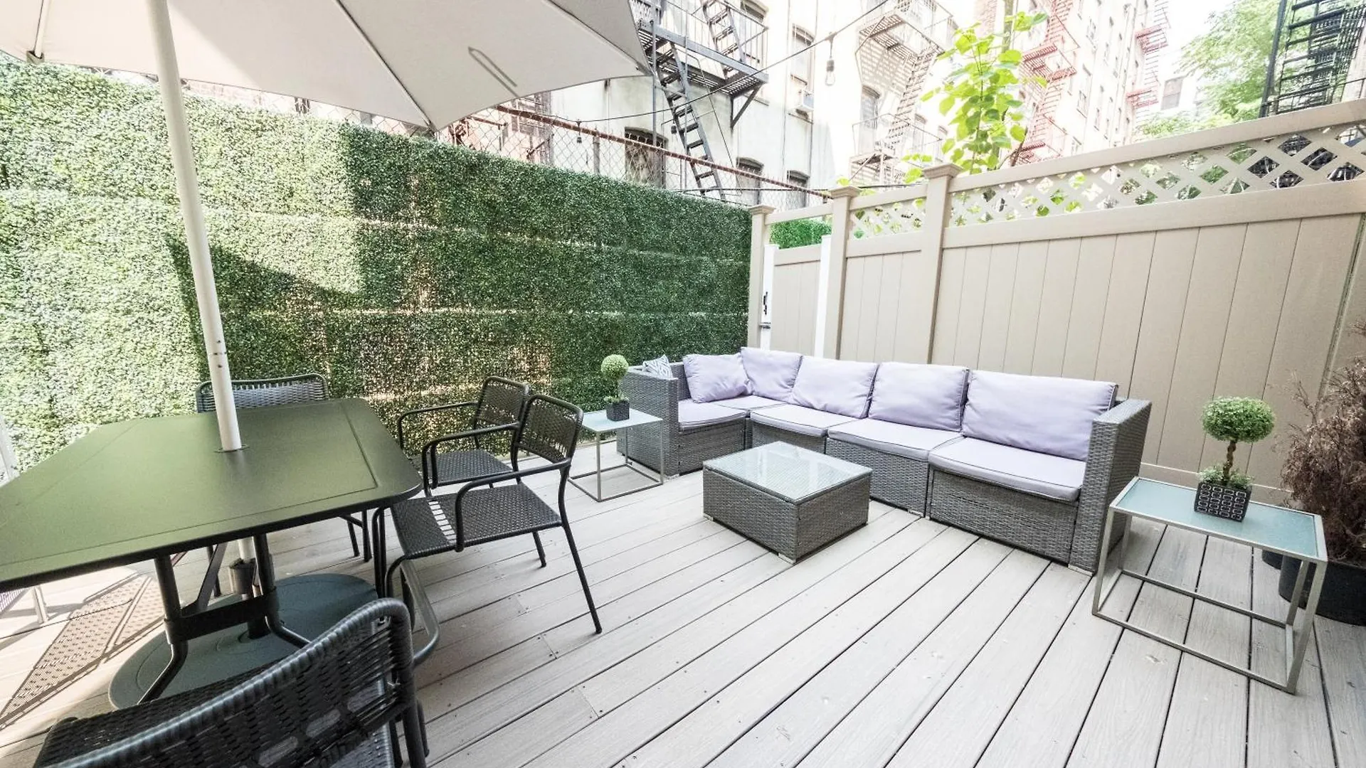 Spacious 4Br 2Ba Apt With Private Outdoor Space Uws New York 0*,  USA