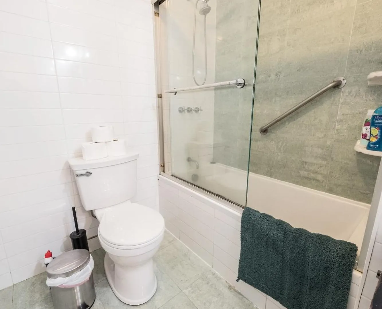 Spacious 4Br 2Ba Apt With Private Outdoor Space Uws New York 0*,  United States